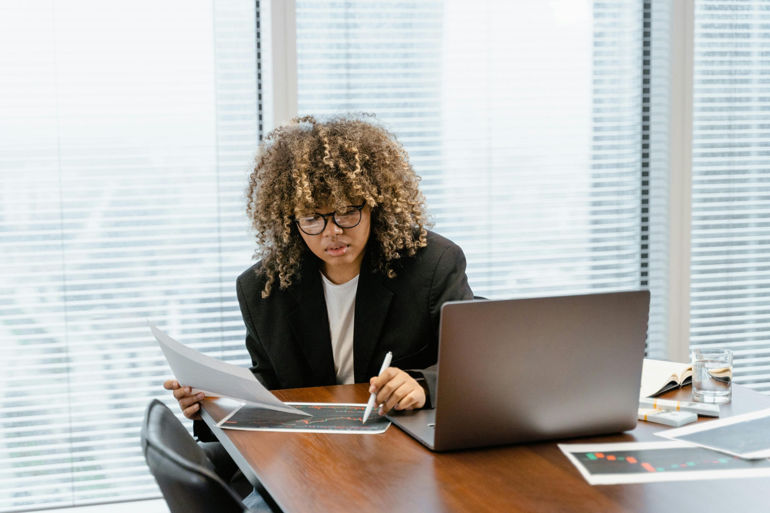 woman under a paid marketing internship